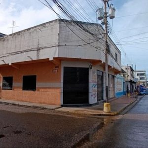 Edificio Comercial y Residencial en Av. Bolívar con calle Monagas. Anaco. Ref: 1665