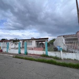 Casa en Urb. Las Tinajas Viejas. Anaco. Ref: 1666