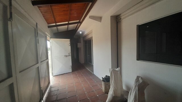 Local Comercial en Av. Miranda cruce calle Libertador. Anaco. Ref: 1663 - Image 4