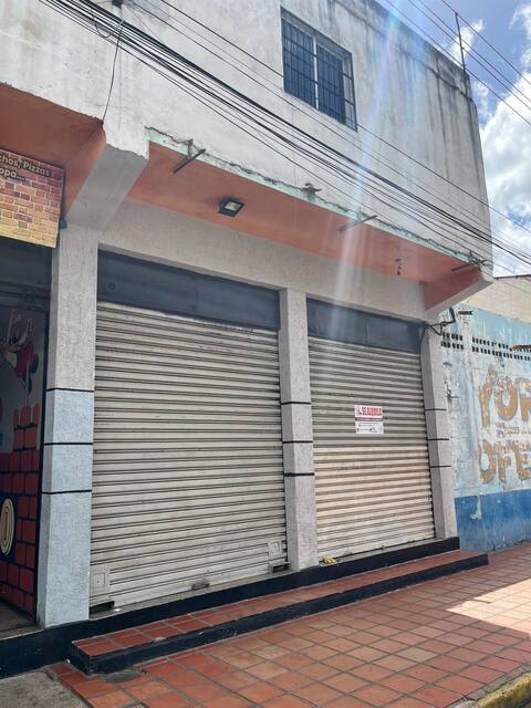 Edificio Comercial y Residencial en Av. Bolívar con calle Monagas. Anaco. Ref: 1665 - Image 9