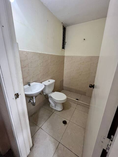 Local Comercial Av. Miranda con calle Los Olivos. Anaco. Ref 1664 - Image 11