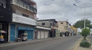Local Comercial en Av. Miranda / calles Caballero Sarmiento y Negro Primero. Anaco. Ref: 1680 - Image 3