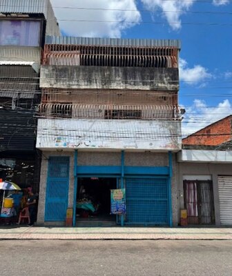 Local Comercial en Av. Miranda / calles Caballero Sarmiento y Negro Primero. Anaco. Ref: 1680